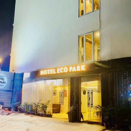 Hotel Eco Park New Town Bagian luar foto