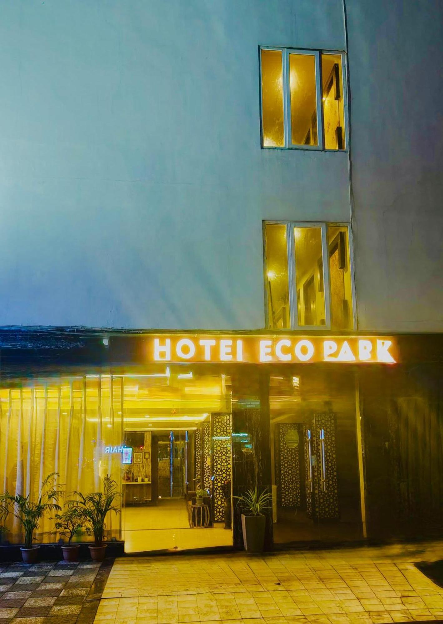 Hotel Eco Park New Town Bagian luar foto